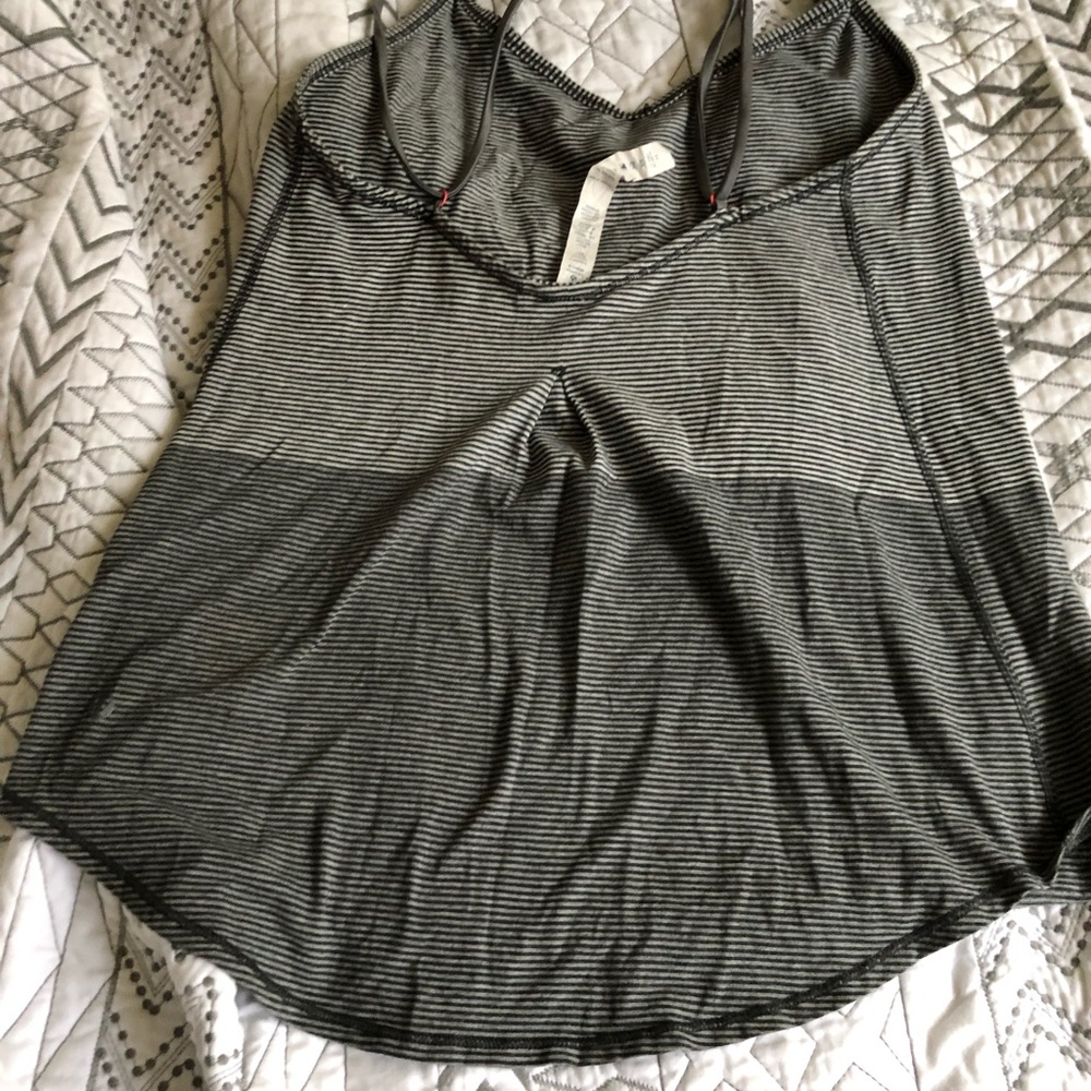 Lululemon - Picture 6 of 6